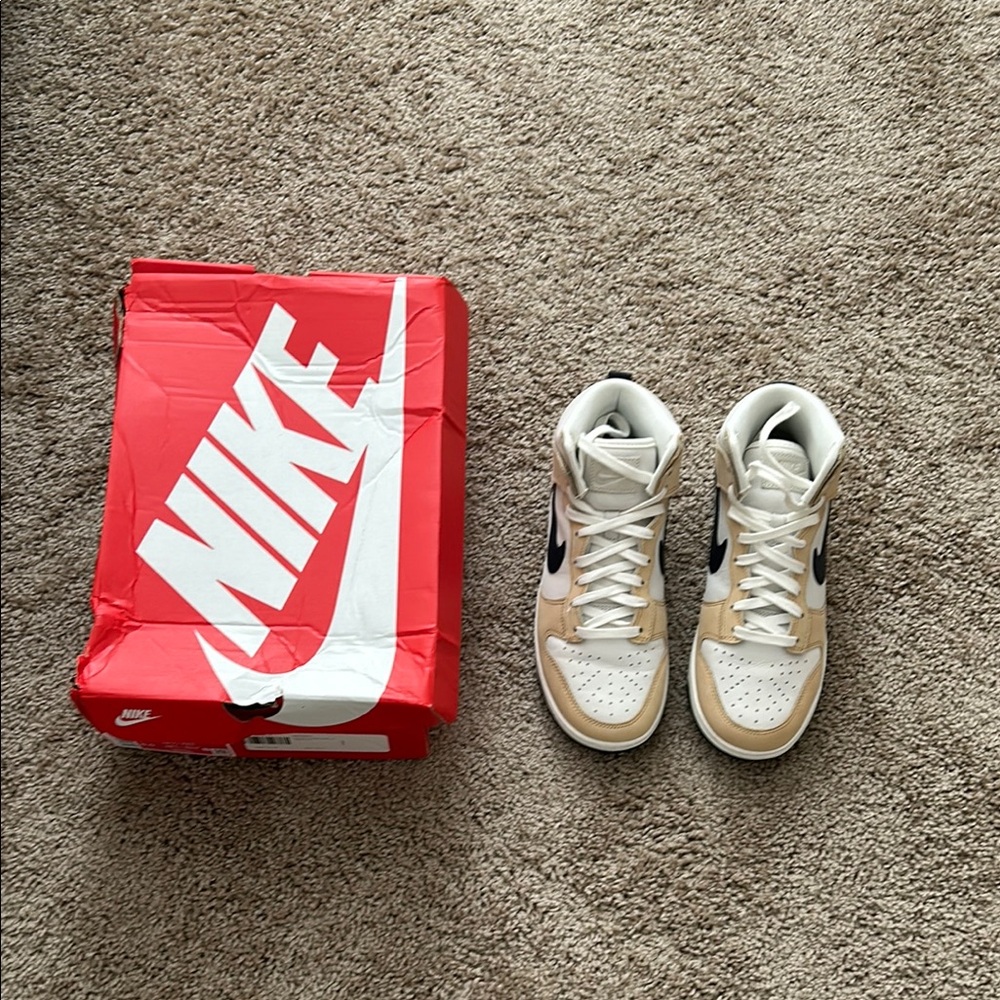 NWOT Nike Dunk Sneakers White, Tan, Blue is the Nike label women’s sneakers